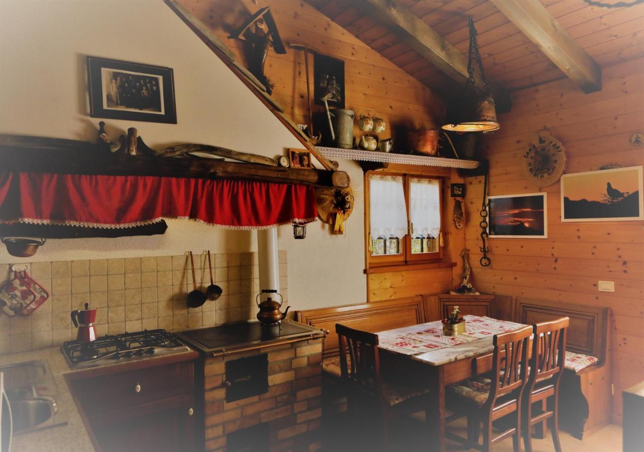 Baita Tana Da L'Ors Forgaria nel Friuli Exterior photo