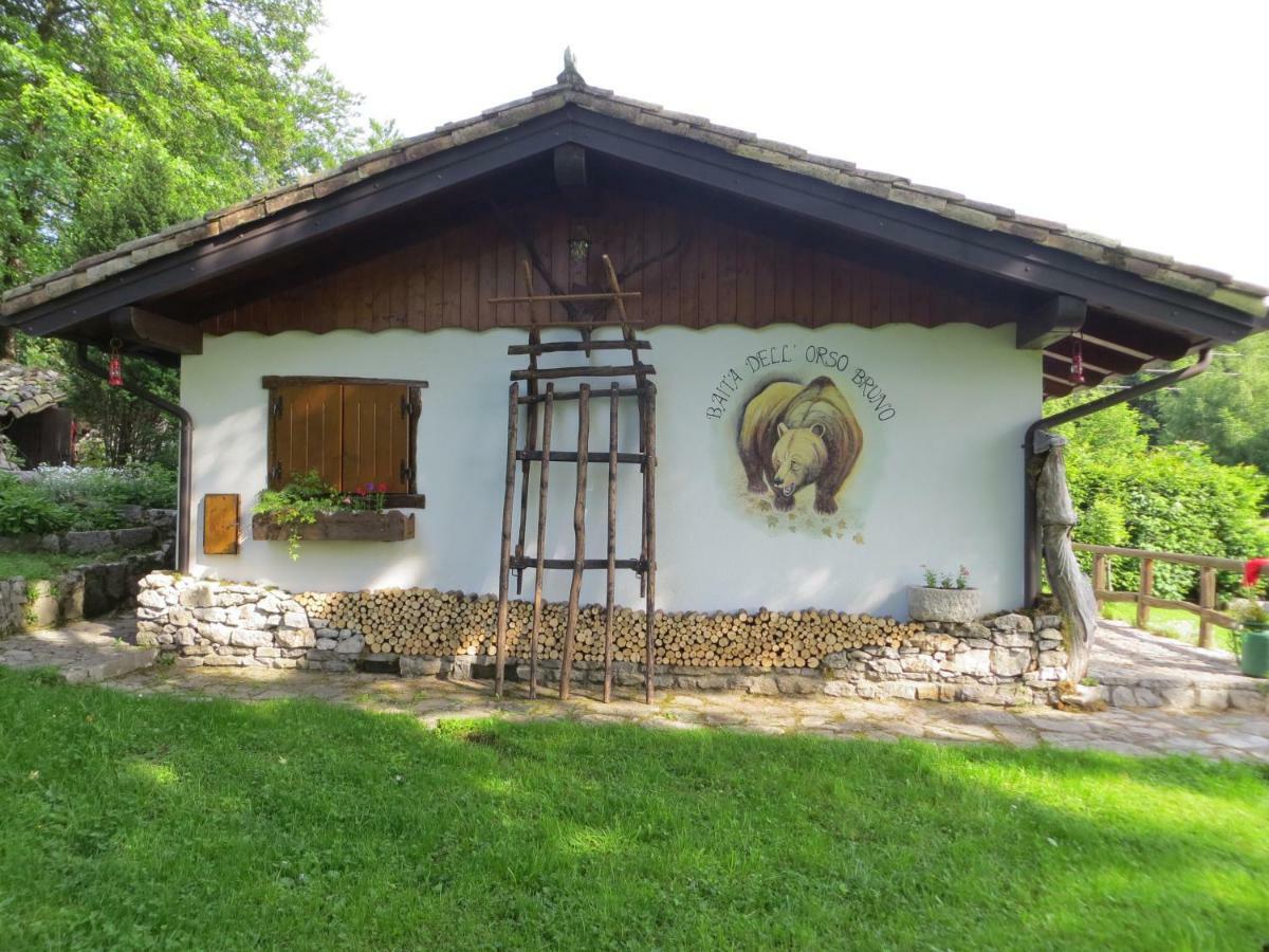 Baita Tana Da L'Ors Forgaria nel Friuli Exterior photo